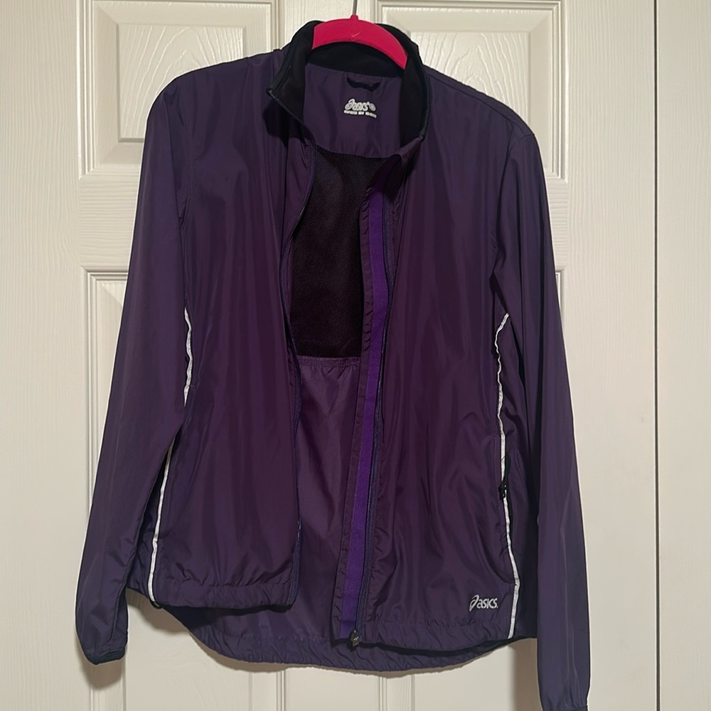 Water repellent ASICS running jacket